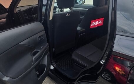 Mitsubishi Outlander III рестайлинг 3, 2016 год, 1 980 000 рублей, 20 фотография