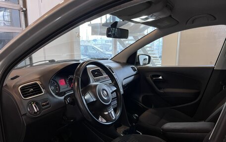 Volkswagen Polo VI (EU Market), 2013 год, 575 000 рублей, 23 фотография