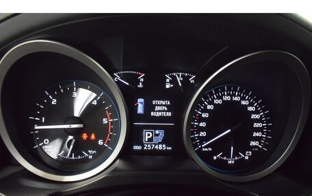 Toyota Land Cruiser 200, 2014 год, 3 589 000 рублей, 13 фотография