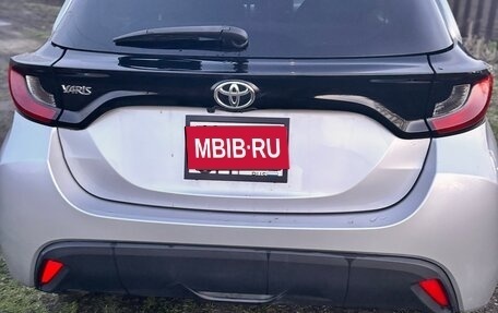 Toyota Yaris, 2021 год, 1 200 000 рублей, 3 фотография