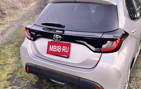 Toyota Yaris, 2021 год, 1 200 000 рублей, 4 фотография