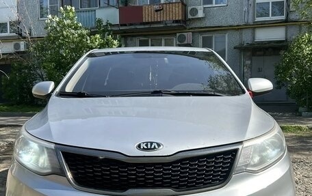 KIA Rio III рестайлинг, 2015 год, 810 000 рублей, 3 фотография