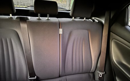 Toyota Yaris, 2021 год, 1 200 000 рублей, 13 фотография