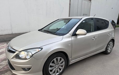 Hyundai i30 I, 2011 год, 690 000 рублей, 2 фотография