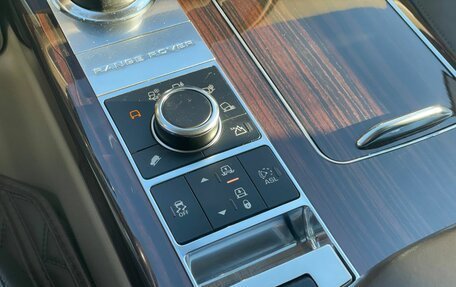 Land Rover Range Rover IV рестайлинг, 2014 год, 3 390 000 рублей, 22 фотография