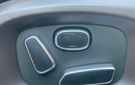 Land Rover Range Rover IV рестайлинг, 2014 год, 3 390 000 рублей, 26 фотография