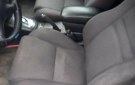 Toyota Avensis III рестайлинг, 2006 год, 650 000 рублей, 9 фотография