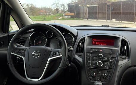 Opel Astra J, 2011 год, 710 000 рублей, 13 фотография