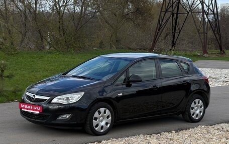 Opel Astra J, 2011 год, 710 000 рублей, 9 фотография