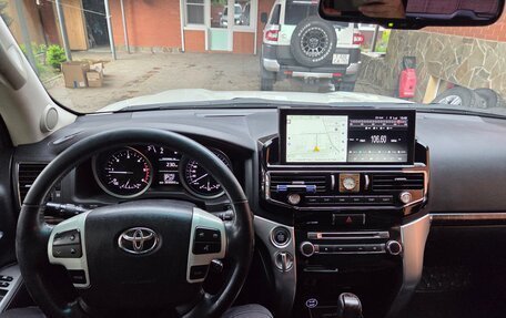 Toyota Land Cruiser 200, 2012 год, 3 600 000 рублей, 9 фотография