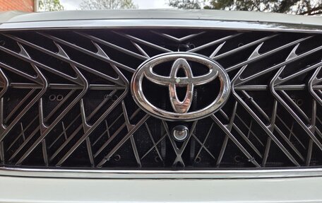 Toyota Land Cruiser 200, 2012 год, 3 600 000 рублей, 5 фотография