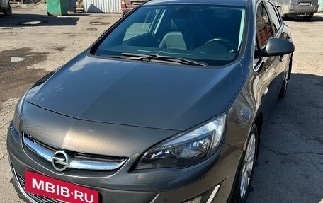 Opel Astra J, 2012 год, 790 000 рублей, 1 фотография