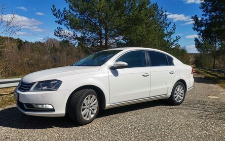 Volkswagen Passat B7, 2011 год, 1 300 000 рублей, 2 фотография