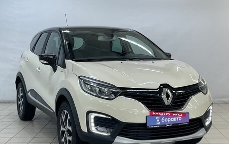 Renault Kaptur I рестайлинг, 2017 год, 1 720 000 рублей, 2 фотография
