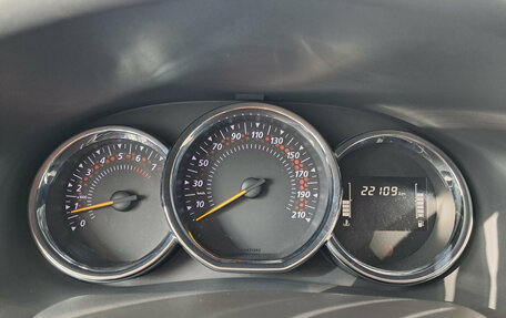 Renault Logan II, 2022 год, 1 520 000 рублей, 16 фотография