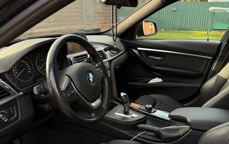 BMW 3 серия, 2017 год, 2 400 000 рублей, 5 фотография