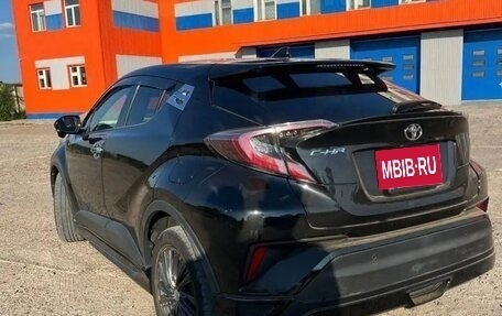 Toyota C-HR I рестайлинг, 2017 год, 1 870 000 рублей, 6 фотография
