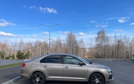 Skoda Rapid II, 2020 год, 1 850 000 рублей, 2 фотография