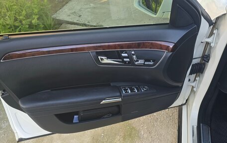 Mercedes-Benz S-Класс, 2008 год, 1 400 000 рублей, 21 фотография