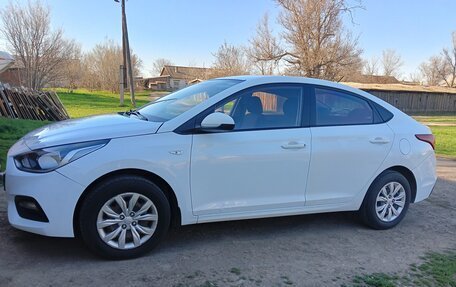 Hyundai Solaris II рестайлинг, 2017 год, 635 000 рублей, 7 фотография