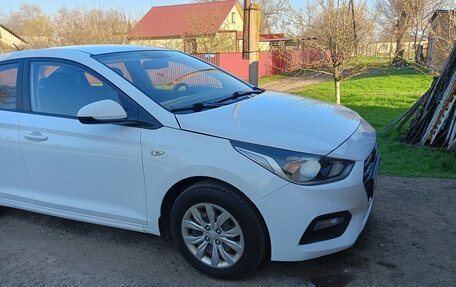 Hyundai Solaris II рестайлинг, 2017 год, 635 000 рублей, 10 фотография