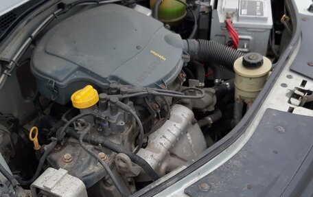 Renault Logan I, 2005 год, 230 000 рублей, 33 фотография