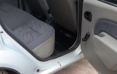 Renault Logan I, 2005 год, 230 000 рублей, 30 фотография