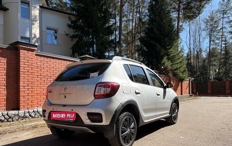 Renault Sandero II рестайлинг, 2016 год, 1 070 000 рублей, 8 фотография