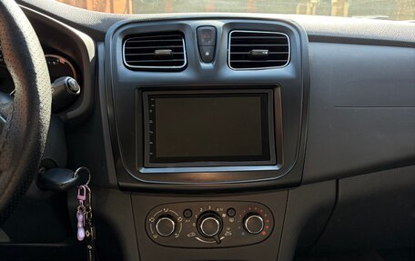 Renault Sandero II рестайлинг, 2016 год, 1 070 000 рублей, 22 фотография