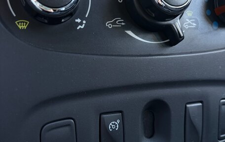 Renault Sandero II рестайлинг, 2016 год, 1 070 000 рублей, 34 фотография