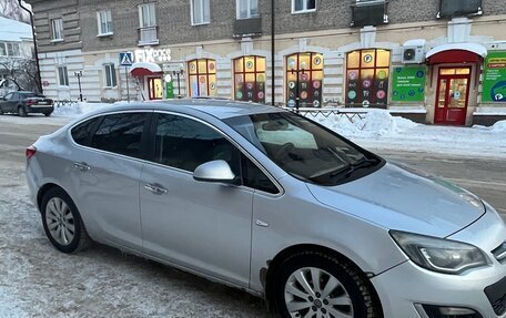 Opel Astra J, 2013 год, 535 000 рублей, 4 фотография