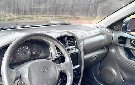 Hyundai Santa Fe III рестайлинг, 2003 год, 350 000 рублей, 10 фотография