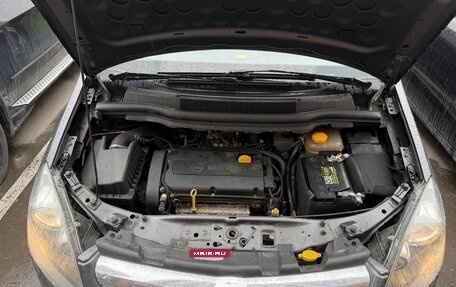 Opel Zafira B, 2011 год, 720 000 рублей, 39 фотография