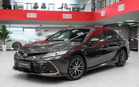 Toyota Camry, 2021 год, 3 090 000 рублей, 5 фотография