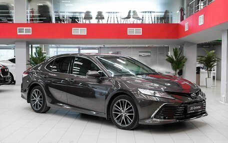 Toyota Camry, 2021 год, 3 090 000 рублей, 3 фотография