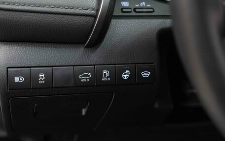 Toyota Camry, 2021 год, 3 090 000 рублей, 12 фотография