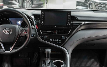 Toyota Camry, 2021 год, 3 090 000 рублей, 14 фотография