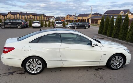 Mercedes-Benz E-Класс, 2011 год, 1 670 000 рублей, 4 фотография