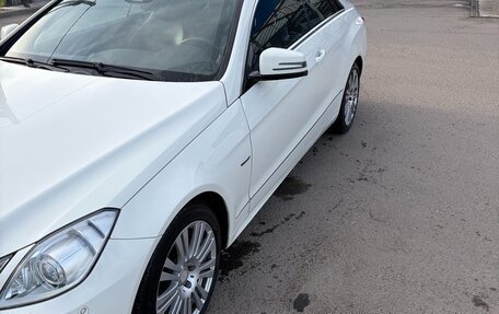 Mercedes-Benz E-Класс, 2011 год, 1 670 000 рублей, 5 фотография