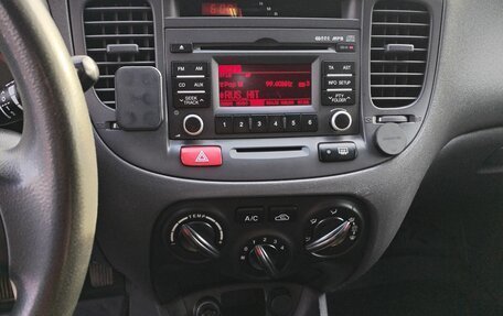 KIA Rio II, 2010 год, 550 000 рублей, 3 фотография