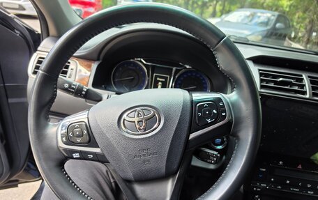 Toyota Camry, 2017 год, 2 320 000 рублей, 16 фотография