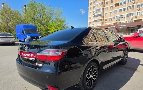 Toyota Camry, 2017 год, 2 320 000 рублей, 5 фотография