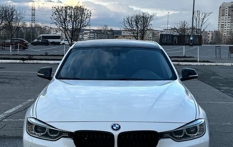 BMW 3 серия, 2015 год, 1 990 000 рублей, 2 фотография