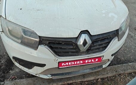 Renault Logan II, 2018 год, 335 000 рублей, 1 фотография