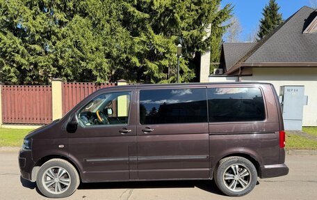 Volkswagen Multivan T5, 2010 год, 2 050 000 рублей, 4 фотография