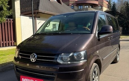 Volkswagen Multivan T5, 2010 год, 2 050 000 рублей, 2 фотография