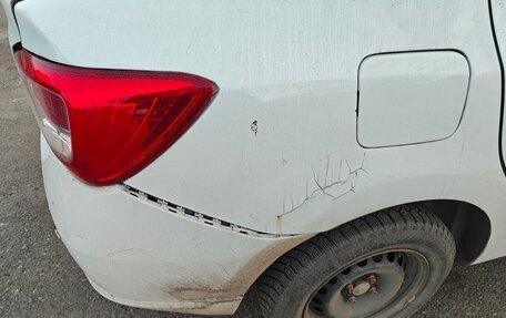 Renault Logan II, 2018 год, 335 000 рублей, 3 фотография