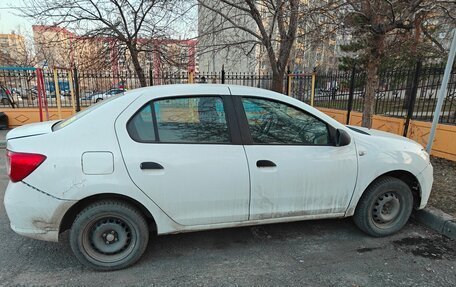 Renault Logan II, 2018 год, 335 000 рублей, 7 фотография