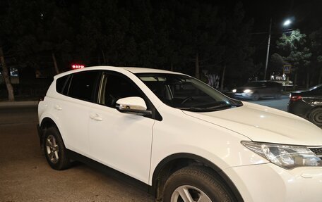 Toyota RAV4, 2013 год, 1 700 000 рублей, 2 фотография