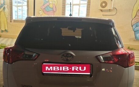 Toyota RAV4, 2013 год, 1 700 000 рублей, 5 фотография